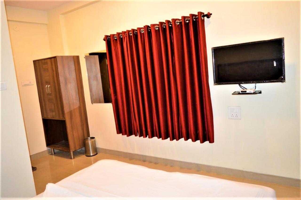 Hotel Visau,Shirdi Exterior photo