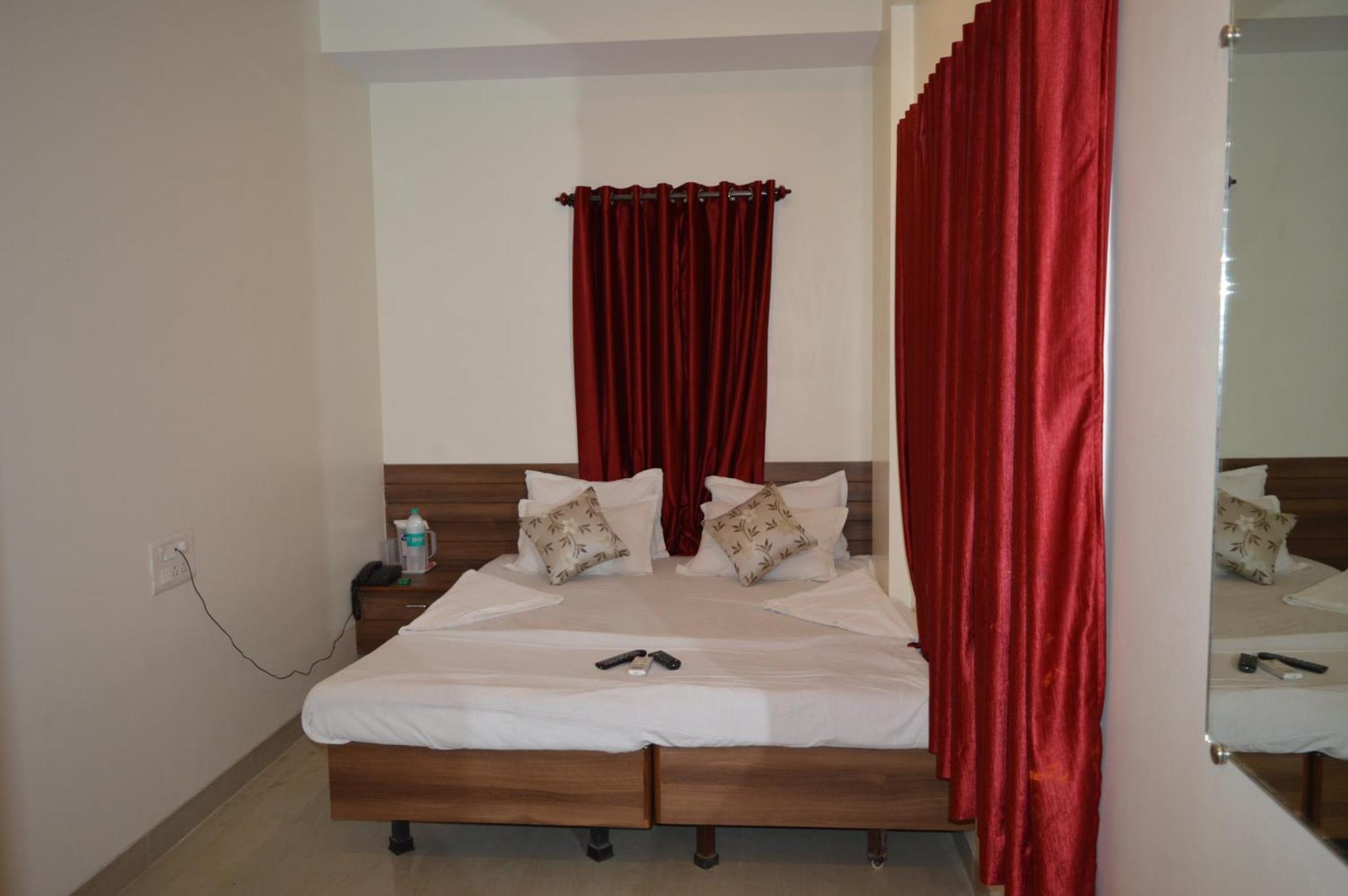 Hotel Visau,Shirdi Exterior photo
